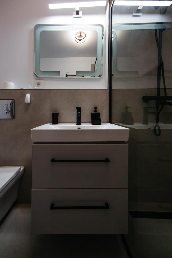 L&V Family Studio Apartment Sinaia Exterior foto
